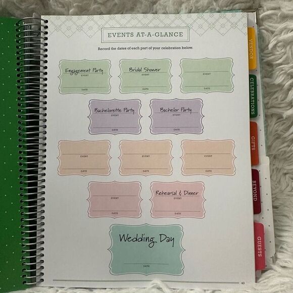 Wedding Planner 9x11 Hardcover Organizer for the Bride to Be NEW - Picture 9 of 10